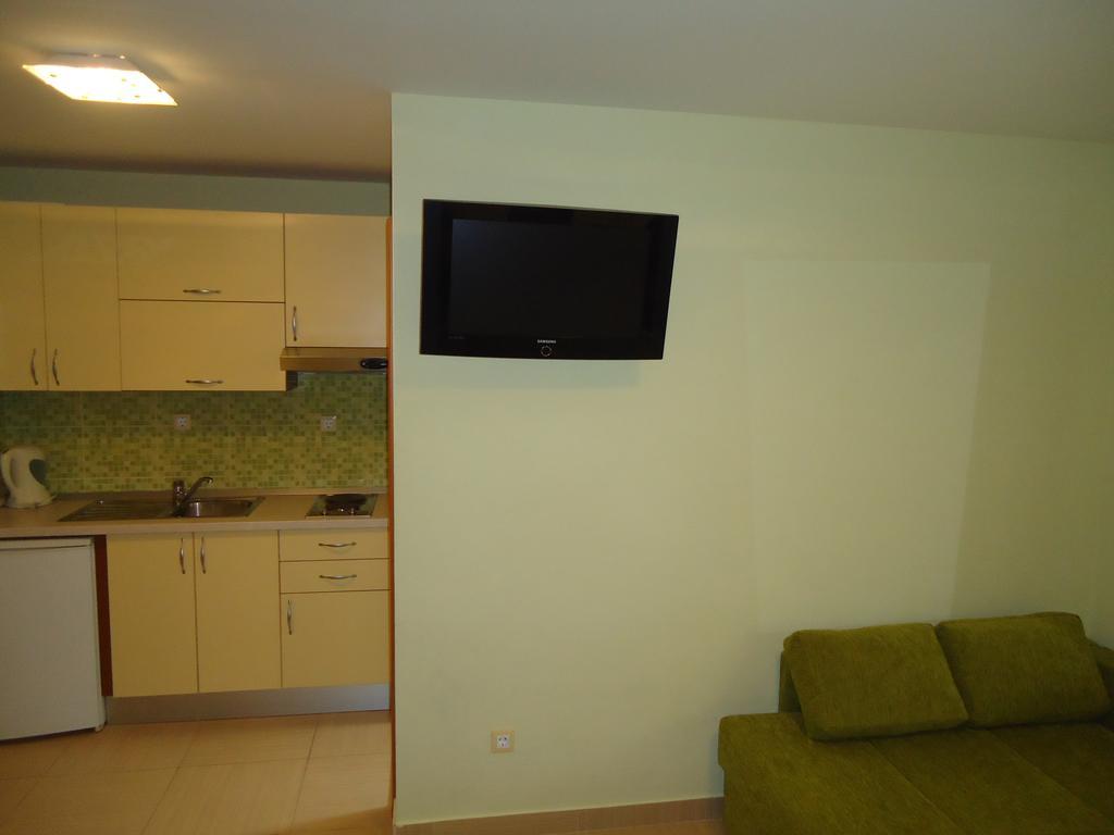 Villa Grgo Apartments Tučepi Quarto foto