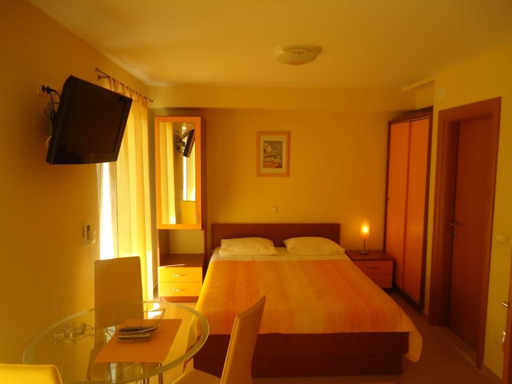 Villa Grgo Apartments Tučepi Quarto foto