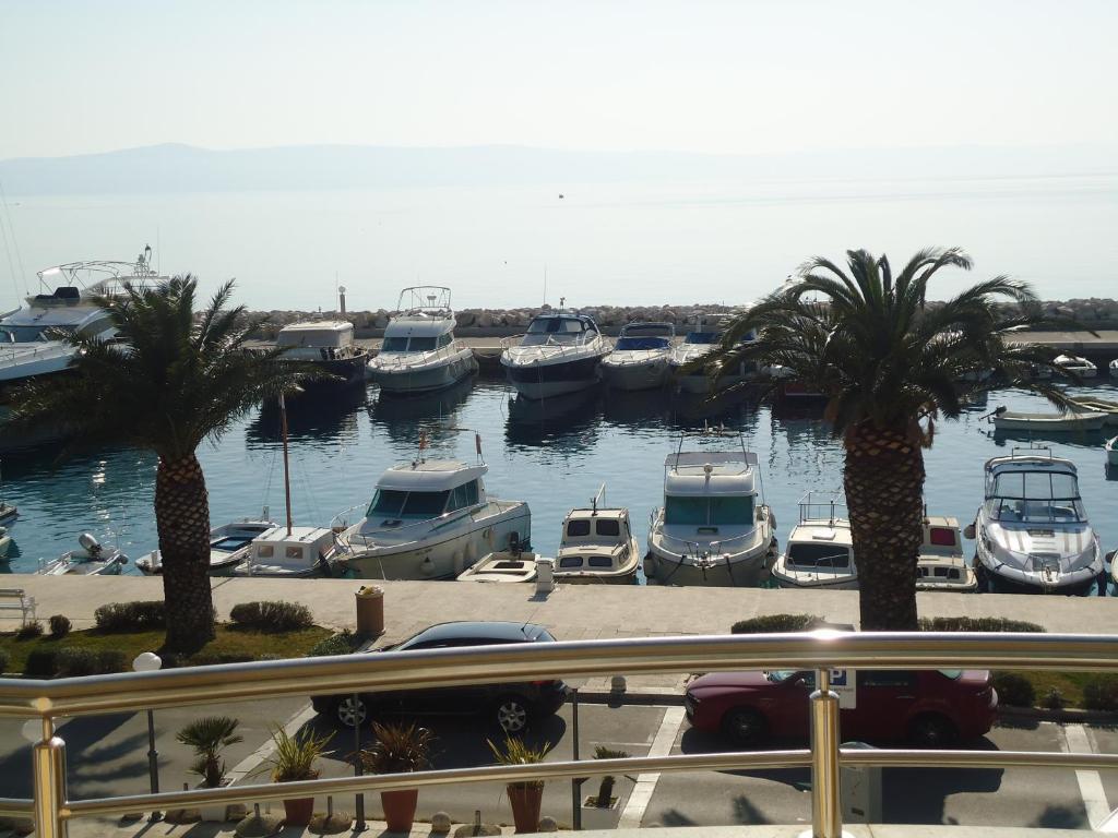 Villa Grgo Apartments Tučepi Quarto foto