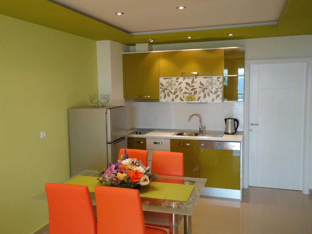Villa Grgo Apartments Tučepi Quarto foto